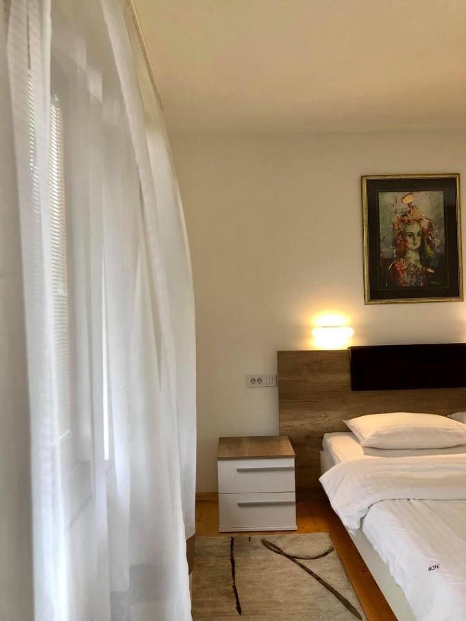 Konak Nestor Bungalows 斯科普里 外观 照片