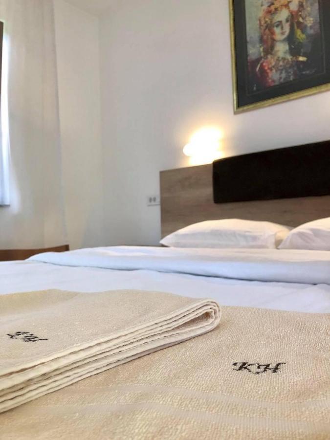 Konak Nestor Bungalows 斯科普里 外观 照片