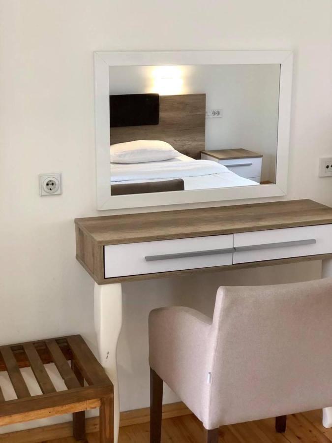 Konak Nestor Bungalows 斯科普里 外观 照片